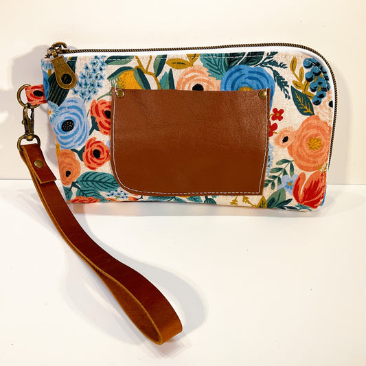 Yarrow Wristlet - Garden Party in Blue with Brown Leather Pocket #3